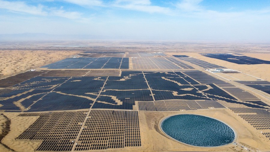 “光伏+”开辟中国清洁能源发展新赛道