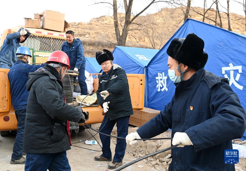 迎峰度冬，他们全力奋战守护万家温暖